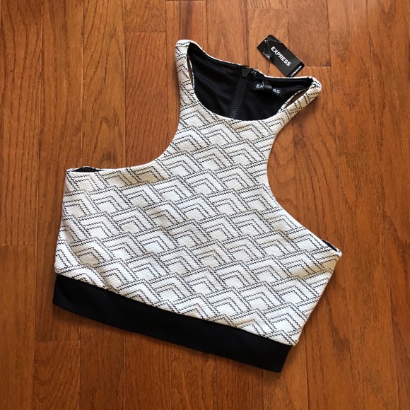 Express Textured Crop Top - Picture 1 of 3
